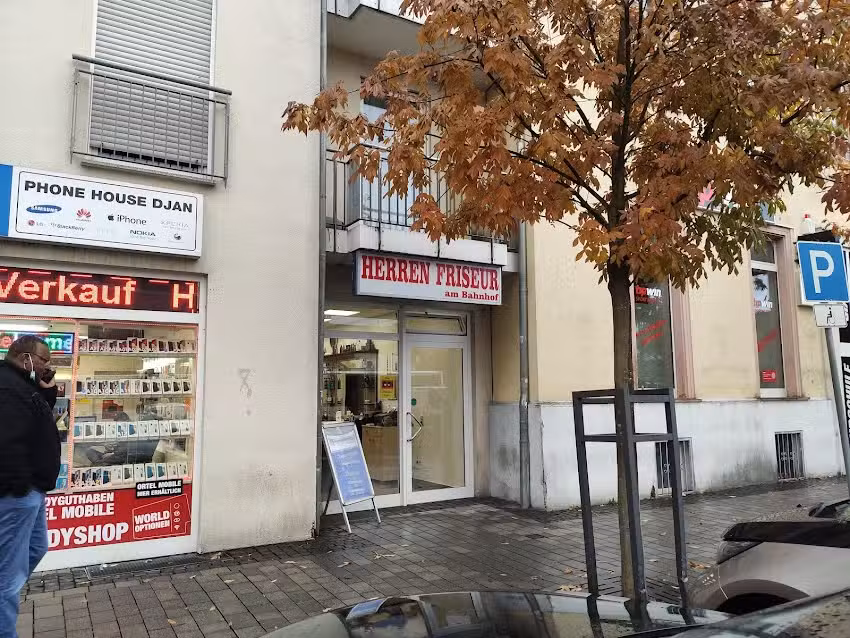 Herrenfriseur am Bahnhof