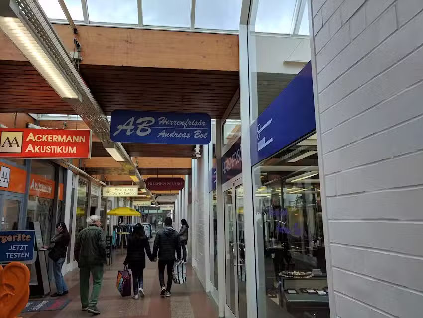 Herrenfriseur Mens Saloon