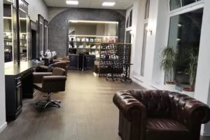 High Class Damen & Herren Friseursalon Cesar