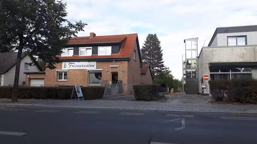 H&ouml;lger Friseursalon GmbH