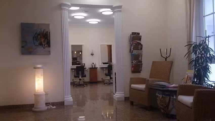 House of Beauty Weller