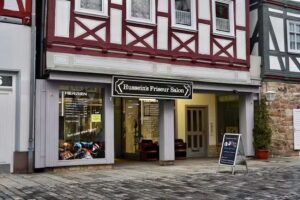 Hussein&lsquo;s Friseursalon