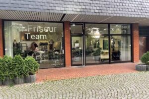 Ihr Friseur Team – Salon Haaristik