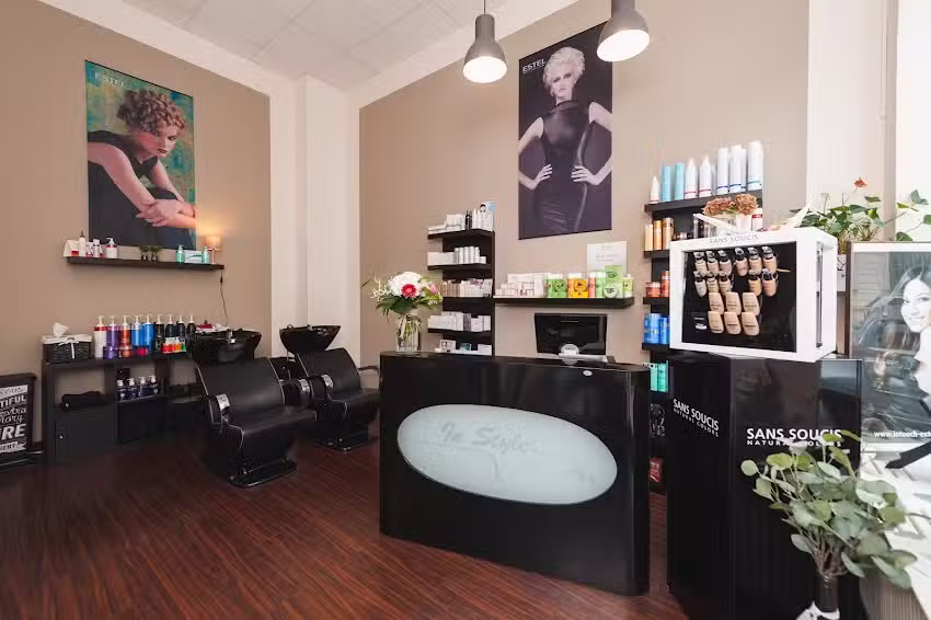In Style&hellip;Friseur und Kosmetik