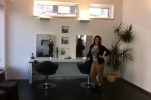 Indira&rsquo;s Top-Hair