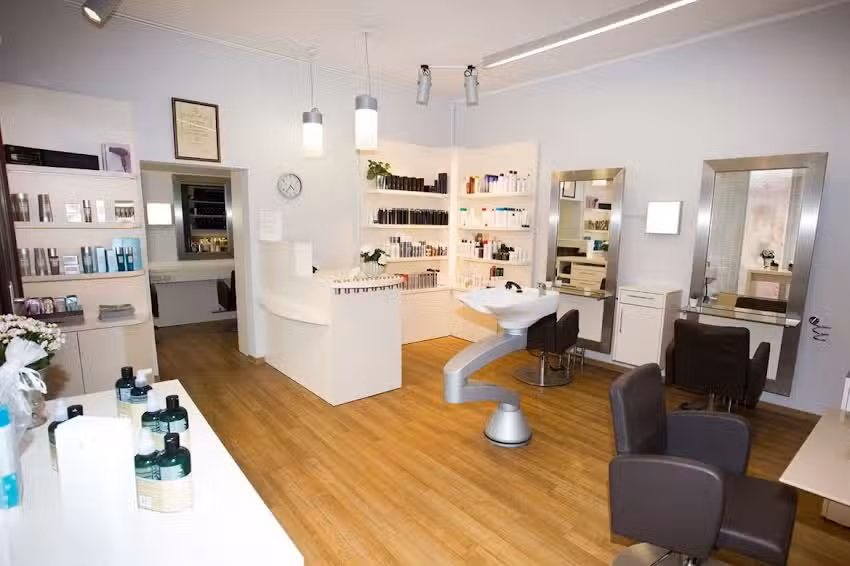 Inga S&ouml;llig &ndash; Friseure & Profis f&uuml;r Per&uuml;cken aus Leidenschaft