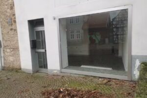 Inh. Canan &Ouml;zt&uuml;rk Star Live Fris&ouml;rladen