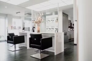 Iris Tiemann Hairlounge, HOLLENSTEDT