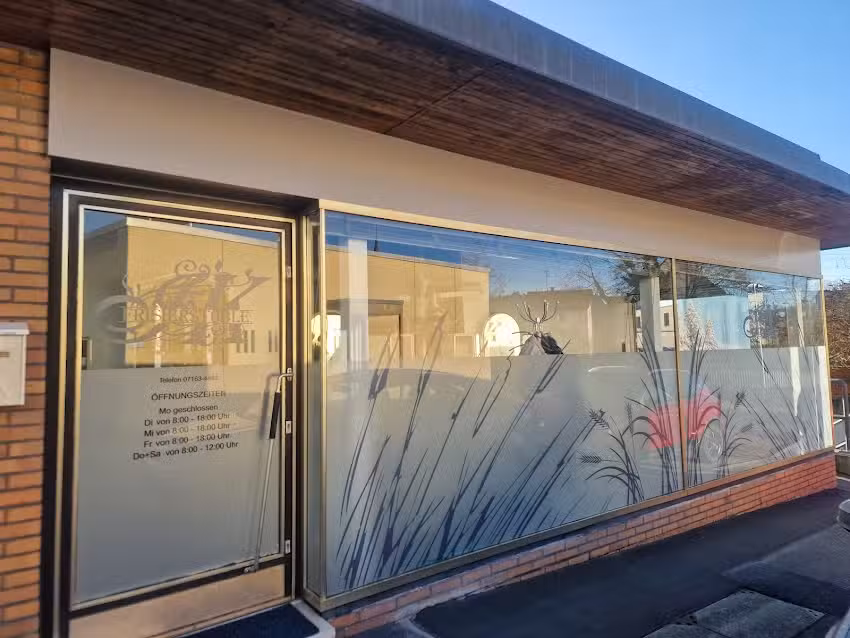 Isabella Koser Frisierst&uuml;ble