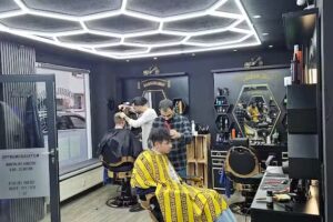 Istanbul Barber und damen friseur Ha&szlig;loch