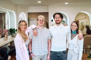 Jeanie Ilenz Hair & Make up&bull; &bdquo;Mehr als nur Haare &ndash; wir bringen Pers&ouml;nlichkeit in deinen Look!&ldquo;Balayagesalon, Olaplexsalon