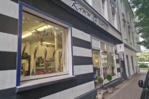 J&uuml;rgen Tauber Friseurgesch&auml;ft Kamm Back