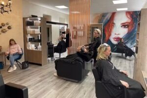 Katrin Beilfu&szlig; &ndash; Haar & Kunst