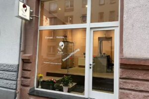 Kazhi &ndash; Hair & Beauty Salon