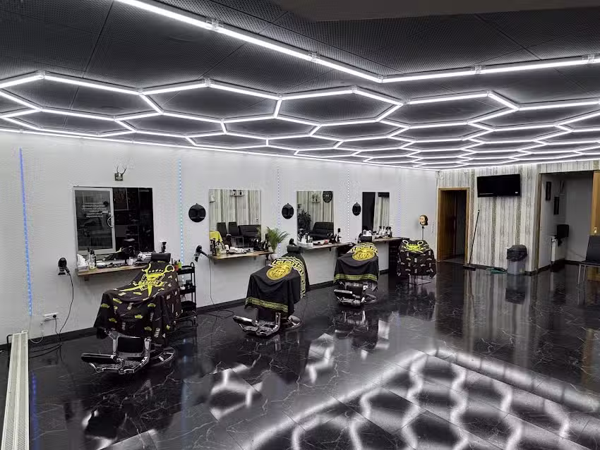 King Cut Frisuer Salon BarberShop
