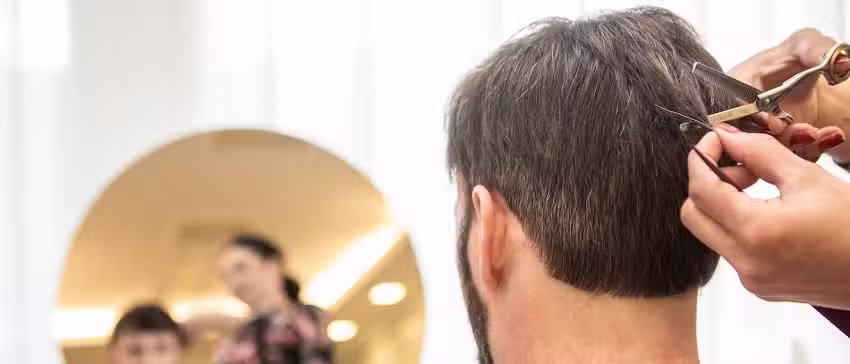 Knoche Vertriebsgesellschaft f&uuml;r Toupets und Toupetszubeh&ouml;r mbH