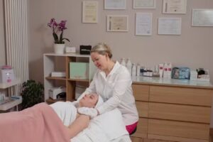 Kompliment &ndash; Hair & Beauty