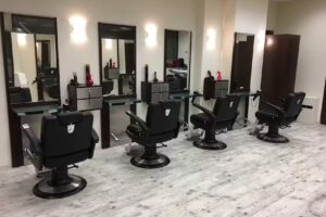 K&ouml;pke der Friseur