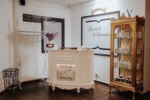 ✨Kosmetik Fachinstitut Luxury✨ IHR ANERKANNTES UND ZERTIFIZIERTES KOSMETIKSTUDIO F&Uuml;R DAMEN & HERREN