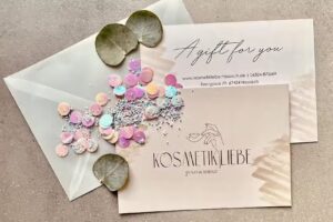 Kosmetikliebe Ha&szlig;loch