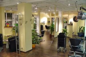 Kre&ldquo;haar&ldquo;tiv Studio A. Kellner