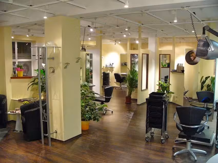 Kre&ldquo;haar&ldquo;tiv Studio A. Kellner