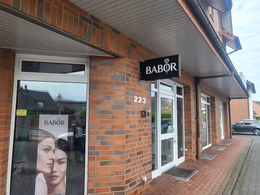 KS.COSMETICS Kosmetikstudio & Fu&szlig;pflege Schlo&szlig; Holte-Stukenbrock