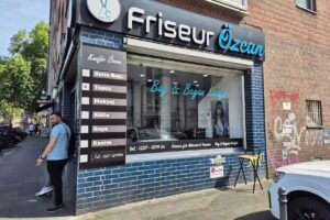 Kuaf&ouml;r &Ouml;zcan