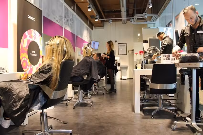 Kult Hairclub Friseur &ndash; Aurich