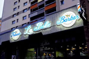 La Bella Friseur/Barber