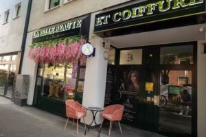 La Belle Beaut&eacute; et Coiffure