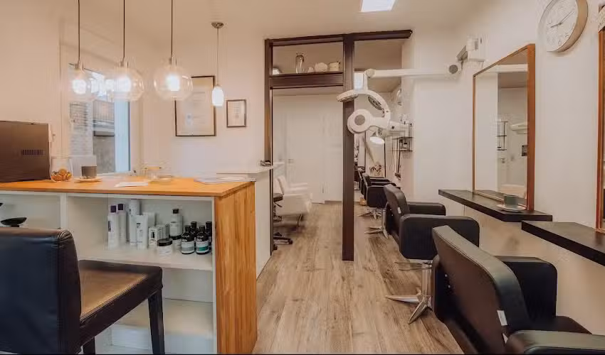 la coupe. Haarstudio