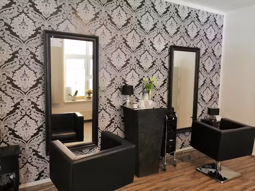 La Viva Hair by Kati Wolff