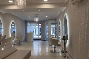 LAORIA Salon &ndash; By Natalie