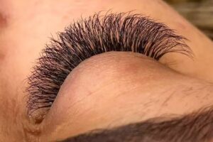 LASHES &bull; HAIREXTENSIONS &bull; Friseur &bull; Wimpernverl&auml;ngerung &bull; Beauty & Lifestyle by CATALEYA LUXURY-Trier