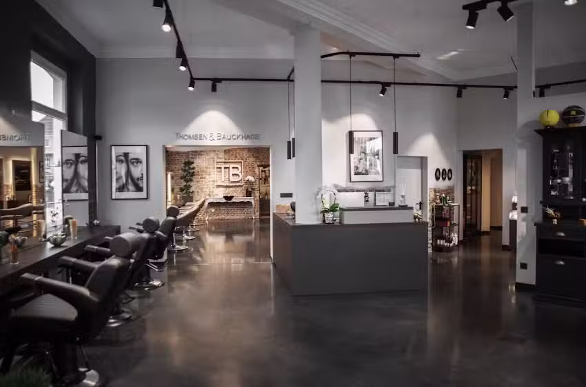 Laura Thomsen Friseure