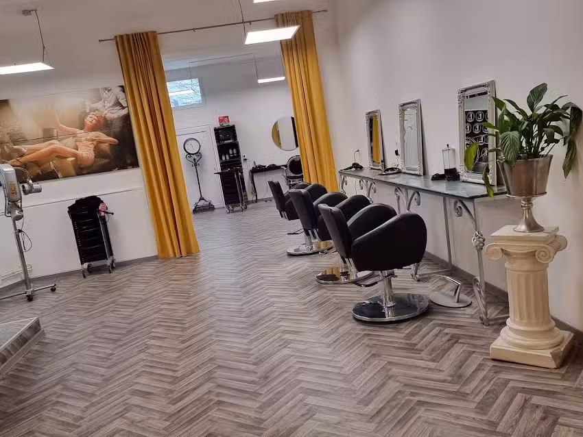 LC Friseure &ndash; by Luigi Ragusa