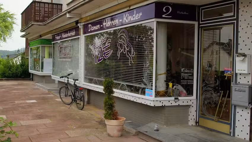 Liane S. Friseur-Meisterbetrieb