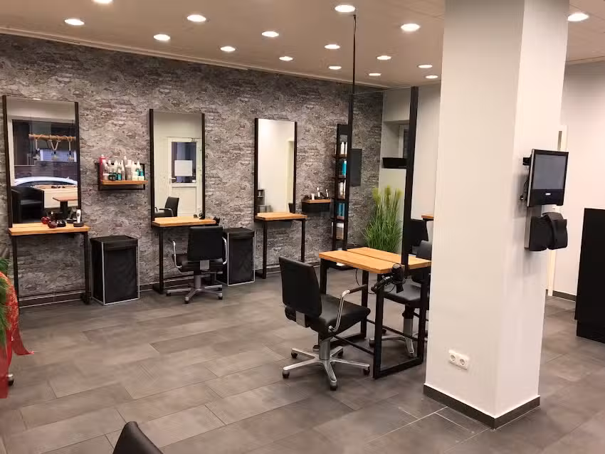 Liebevoll Friseure Br&uuml;ggen