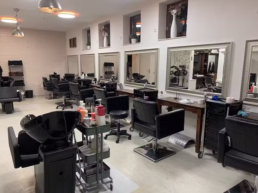 Lifestyle Friseure Nienburg | Elisa Bliedung