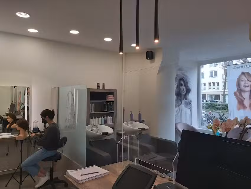 Lilian Hair Salon | Friseur Wiesbaden