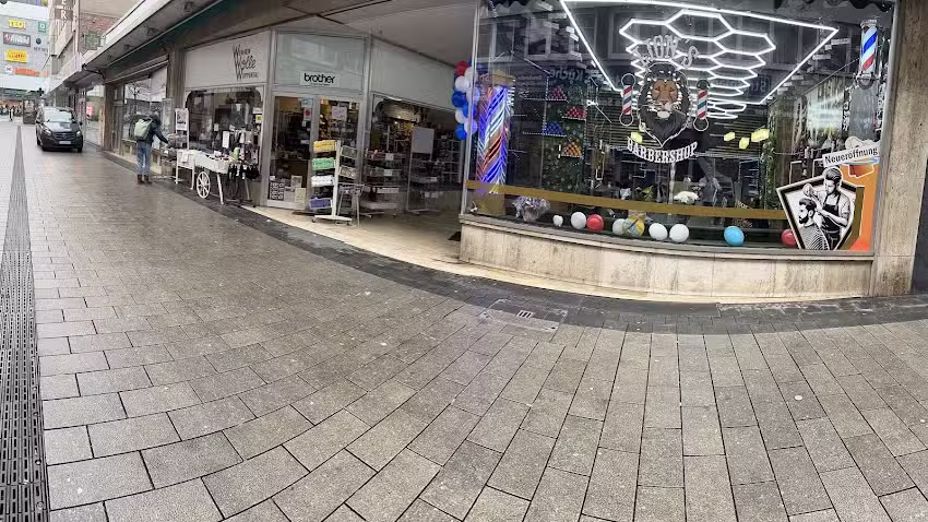 LION&rsquo;s Barber Shop