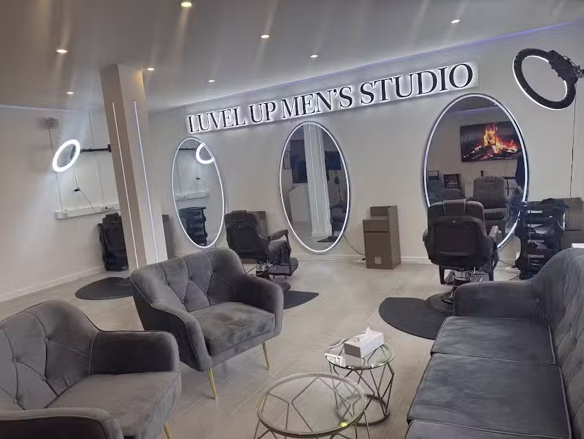 LUVEL UP MEN&rsquo;S STUDIO