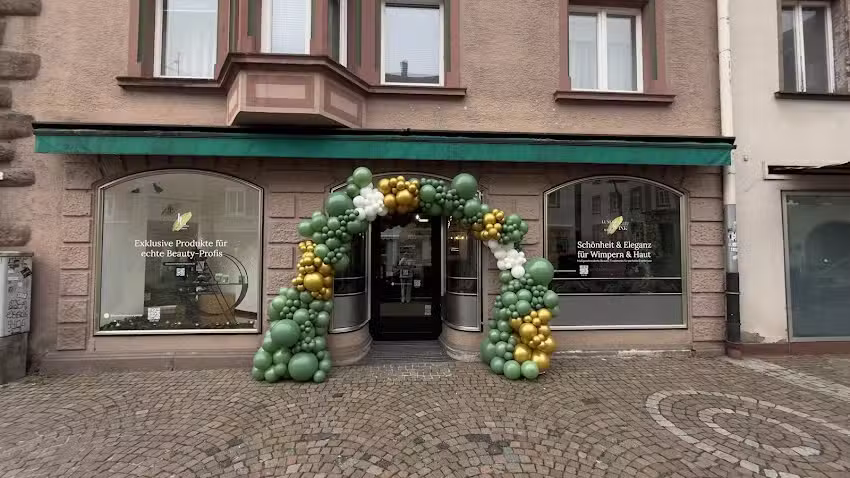 Luxury Beauty & Ink by Gamze