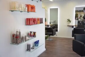 M-Frisöre by Felix Müller