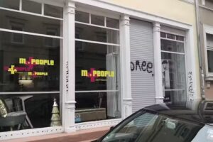 M. + People Die Friseure