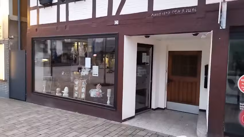 Magic Hair Friseurmeisterin iris Sch&ouml;bel