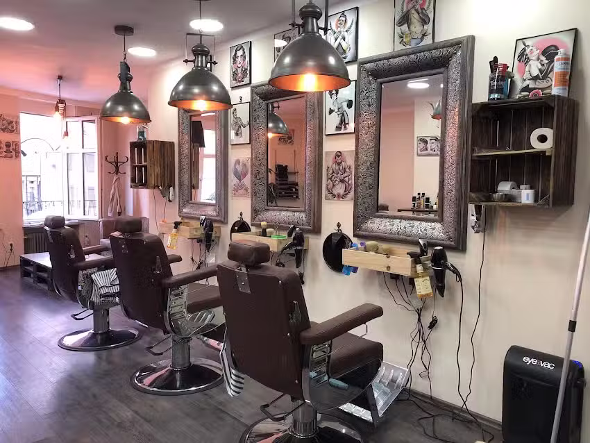 Mang&rsquo;s Barbershop