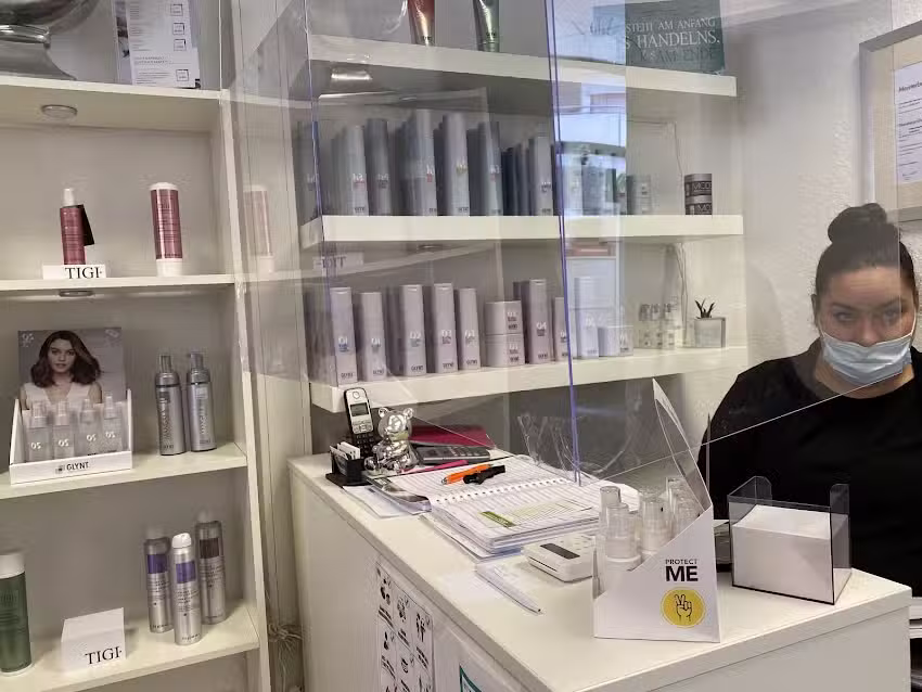 Manu &ndash; Der Friseur