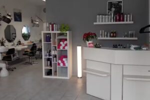 ManuEla&rsquo;s Salon